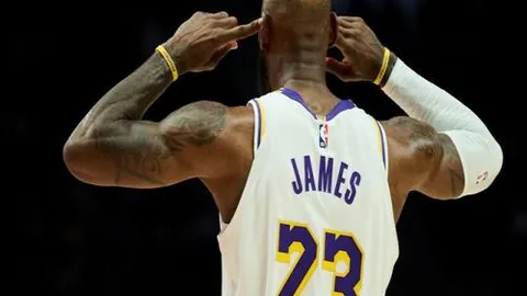 滕哈赫英超执教遇阻，9场仅积11分被解雇，阿莫林15战15分表现亮眼